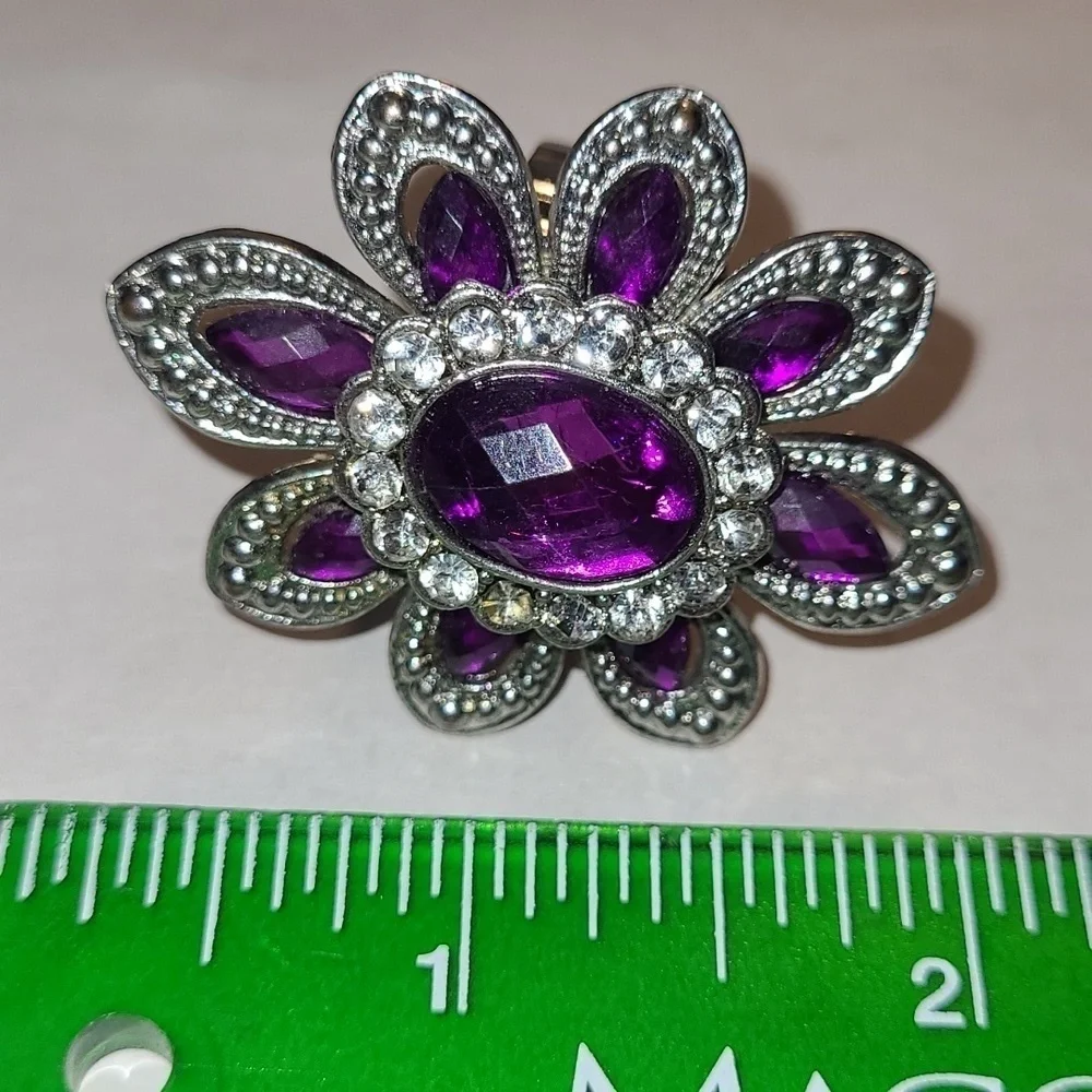 N/A silvertone rhinestones